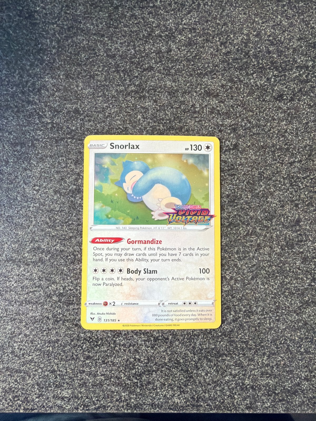 Snorlax 131/185 Stamped Pokémon Kaart, Ophalen of Verzenden, Gebruikt, Losse kaart