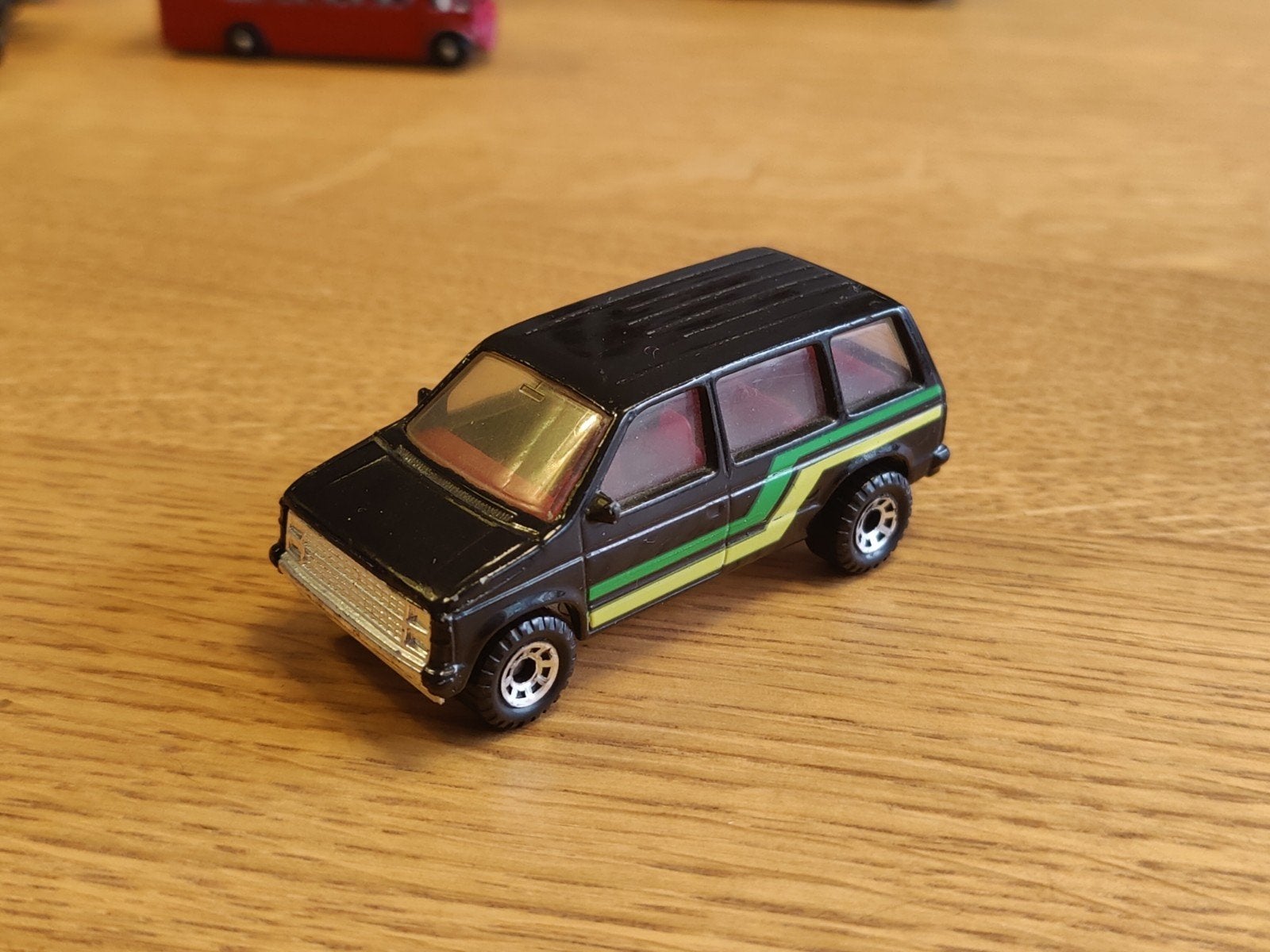 Matchbox Dodge Caravan ZWART, Ophalen, Zo goed als nieuw, Auto