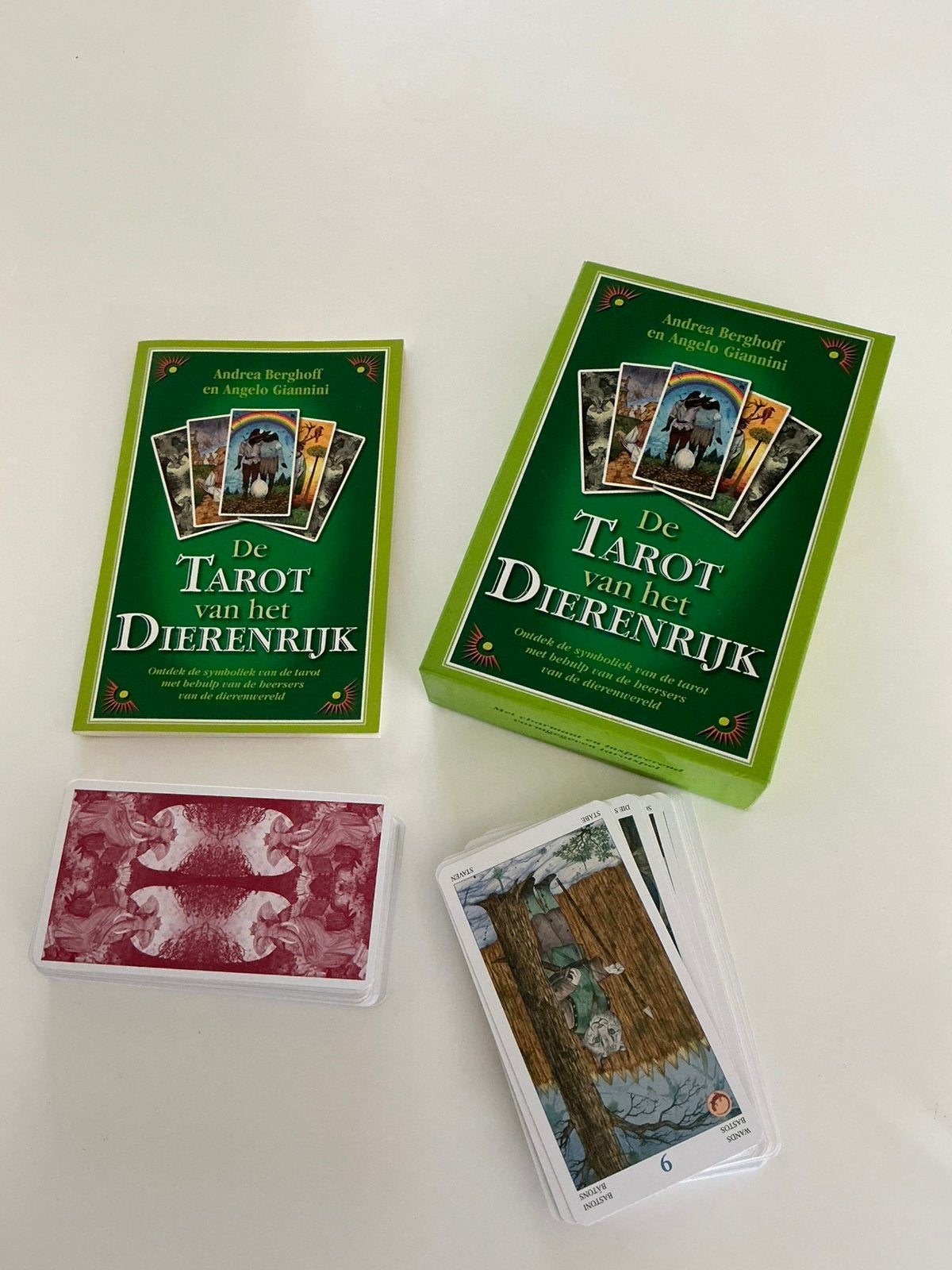 De tarot van het dierenrijk, Ophalen of Verzenden, Zo goed als nieuw, Speelkaart(en)