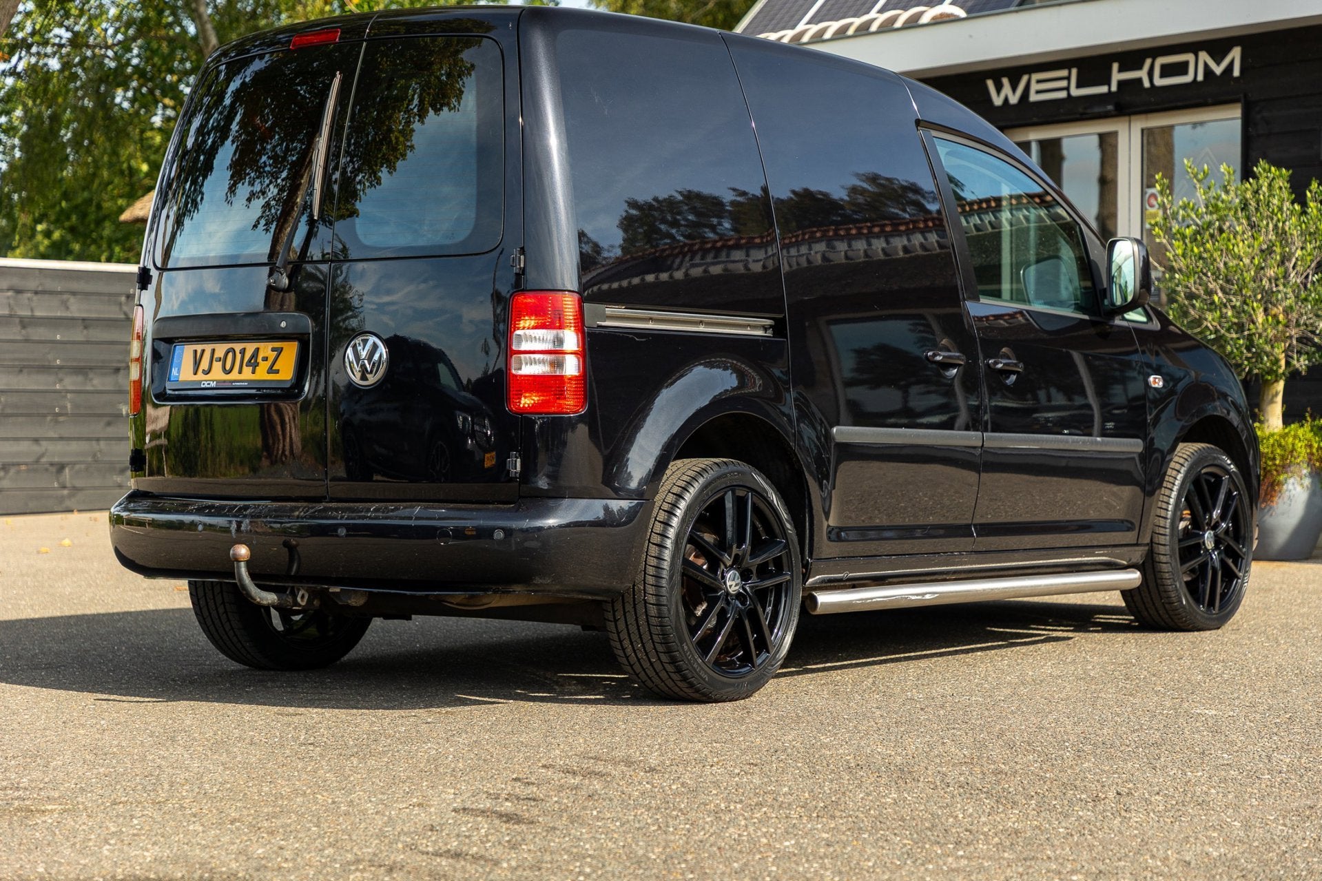 Volkswagen Caddy 1.6 TDI Trekhaak I Nieuwe 18 Inch velgen &, Voorwielaandrijving, Stof, Gebruikt, Zwart