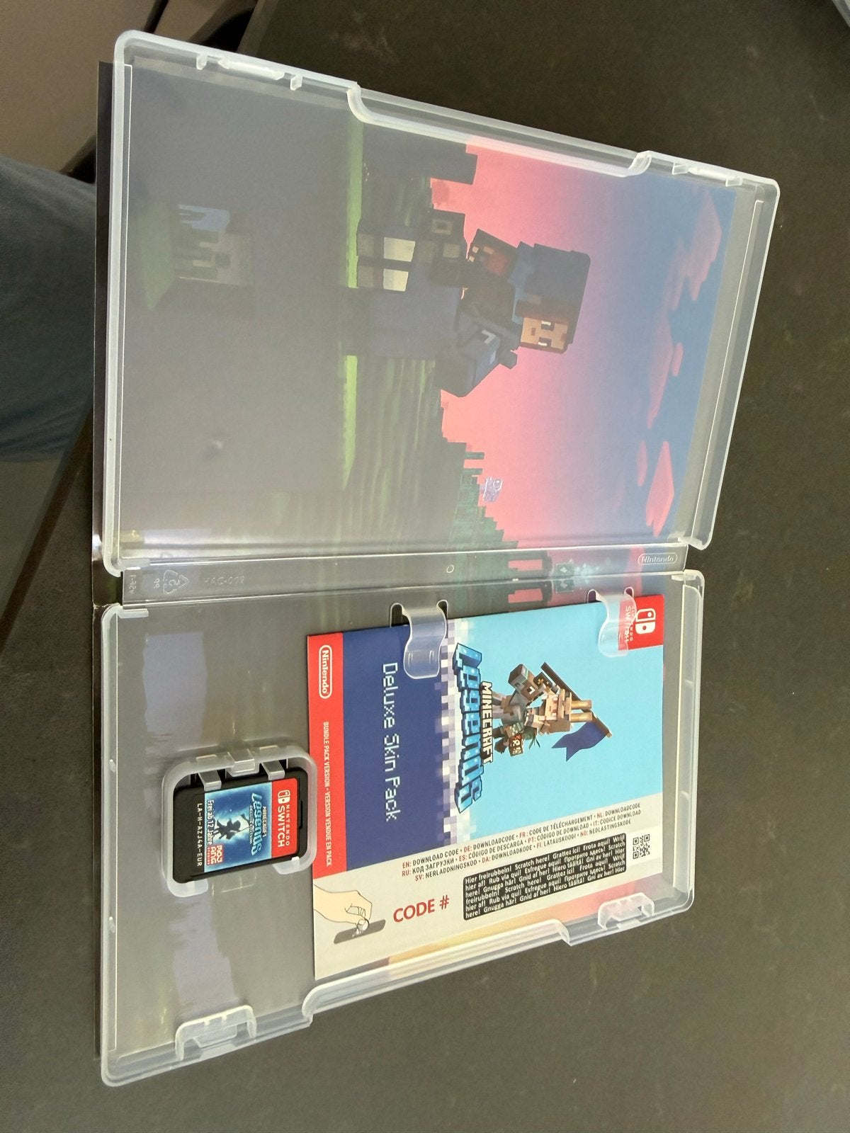 Minecraft Legends Deluxe Edition - Nintendo Switch, Ophalen of Verzenden, Zo goed als nieuw, Met games