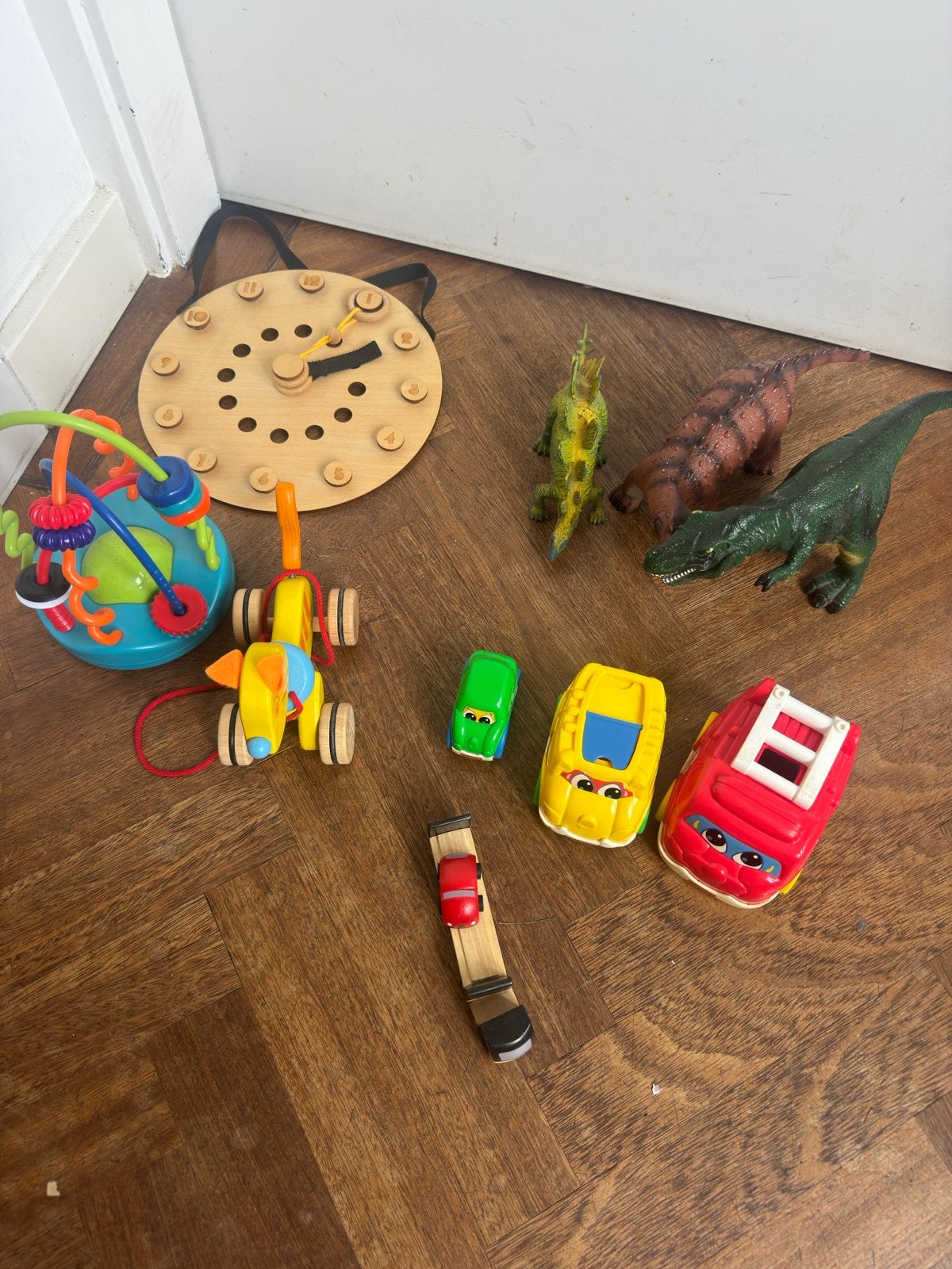 Klein tasje met divers speelgoed: auto's, dino's en meer, Ophalen, Gebruikt, Jongen of Meisje