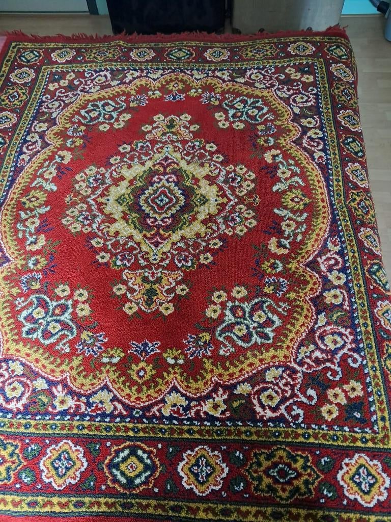 Perzisch tafelkleed 1,55 x 1,35 meter, Ophalen, Gebruikt, Rechthoek, Binnen