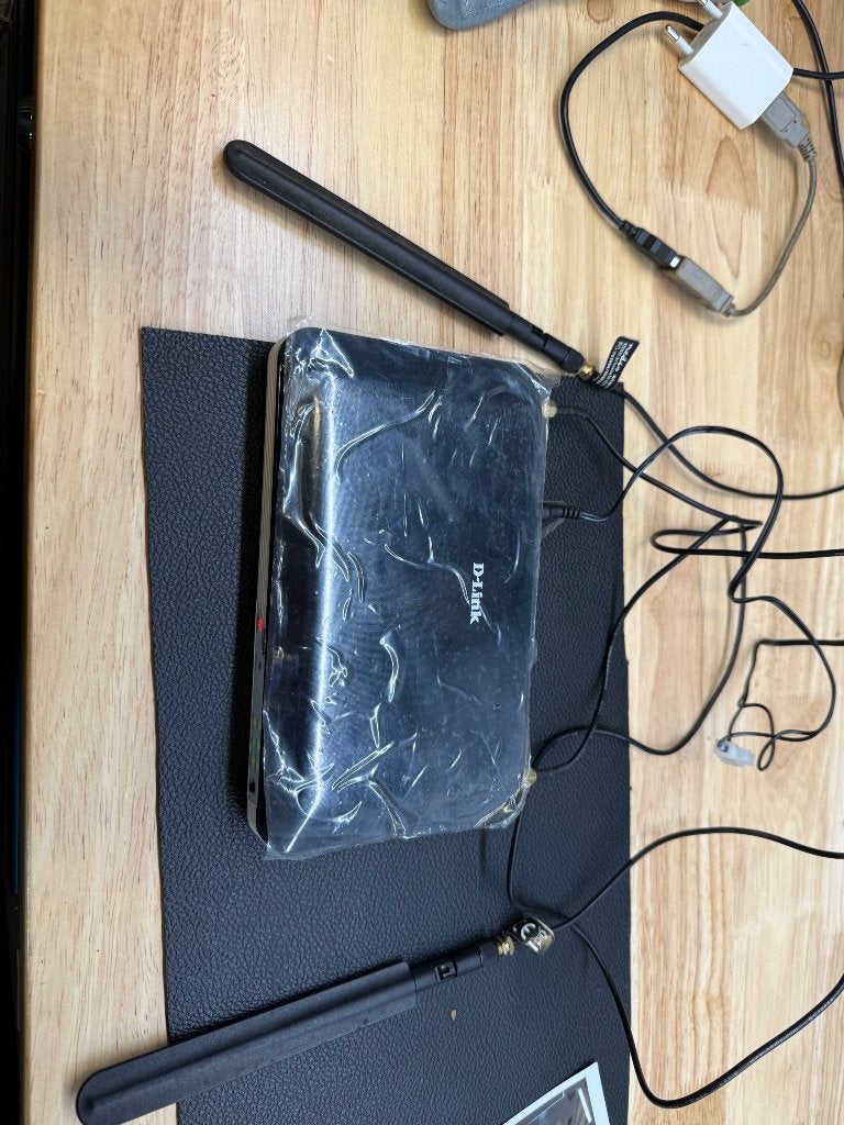 D-Link DWR-921 4G LTE Router- Z.G.A.N. (folie zit er nog op), Ophalen, Zo goed als nieuw, Router, D-Link