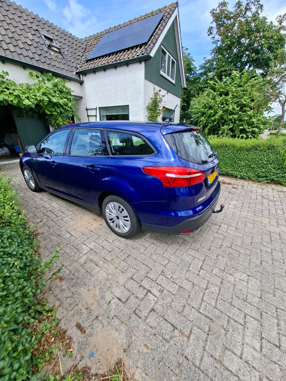 Nu Verlaagd! Ford Focus stationwagen 2018 trekh, Auto's, Zwart, Blauw, Origineel Nederlands, Handgeschakeld