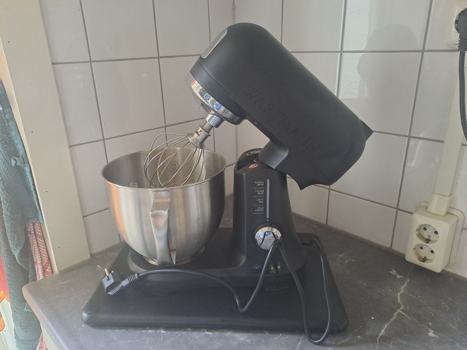Wartmann Keukenmixer 4.8 L, WM-1906 MX Mat Zwart, 4 liter of meer, Ophalen, Zo goed als nieuw, 3 snelheden of meer