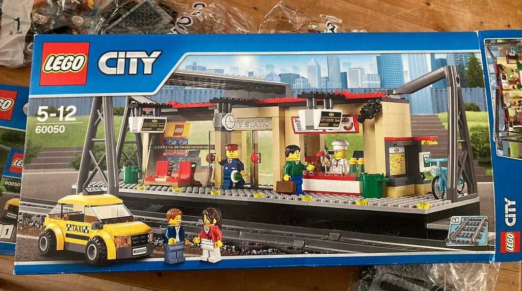 LEGO Treinstation 60050 nieuw!, Kinderen en Baby's, Speelgoed | Duplo en Lego, City, Nieuw, Ophalen of Verzenden, Complete set