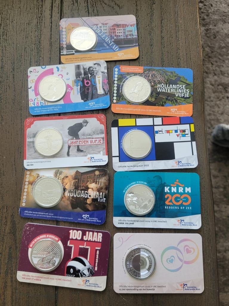 Herdenkingsmunten vijfjes coincards diverse soorten 9x, Ophalen of Verzenden, Koningin Beatrix, Euro's, Losse munt