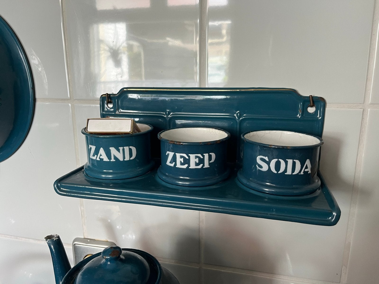 Vintage geëmailleerde keukenaccessoires set, Antiek en Kunst, Antiek | Emaille, Ophalen