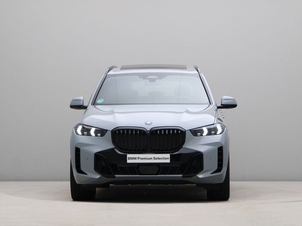 BMW X5 xDrive50e (bj 2025, automaat), Auto's, Lichtsensor, Gebruikt, 2395 kg, Met garantie (alle)