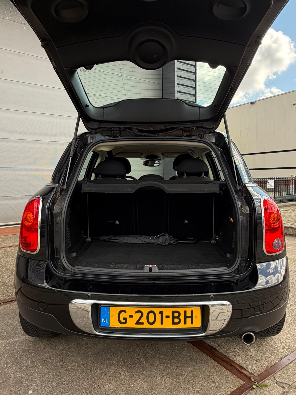 Mini Countryman 1.6 Cooper 2014 Zwart, Voorwielaandrijving, Particulier, SUV of Terreinwagen, 16 km/l