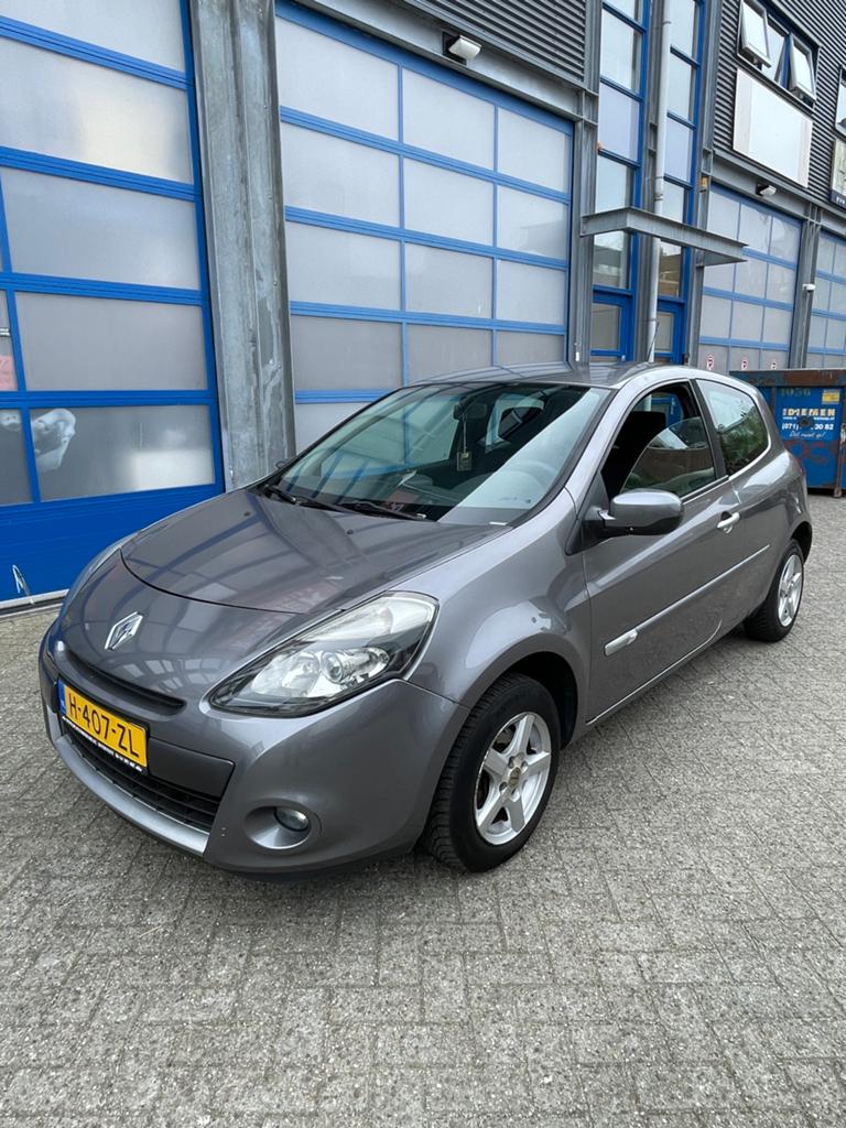 Renault Clio 1.2 16v Authentique 2011| AIRCO|, Auto's, 535 kg, 74 pk, 1055 kg, 49 €/maand
