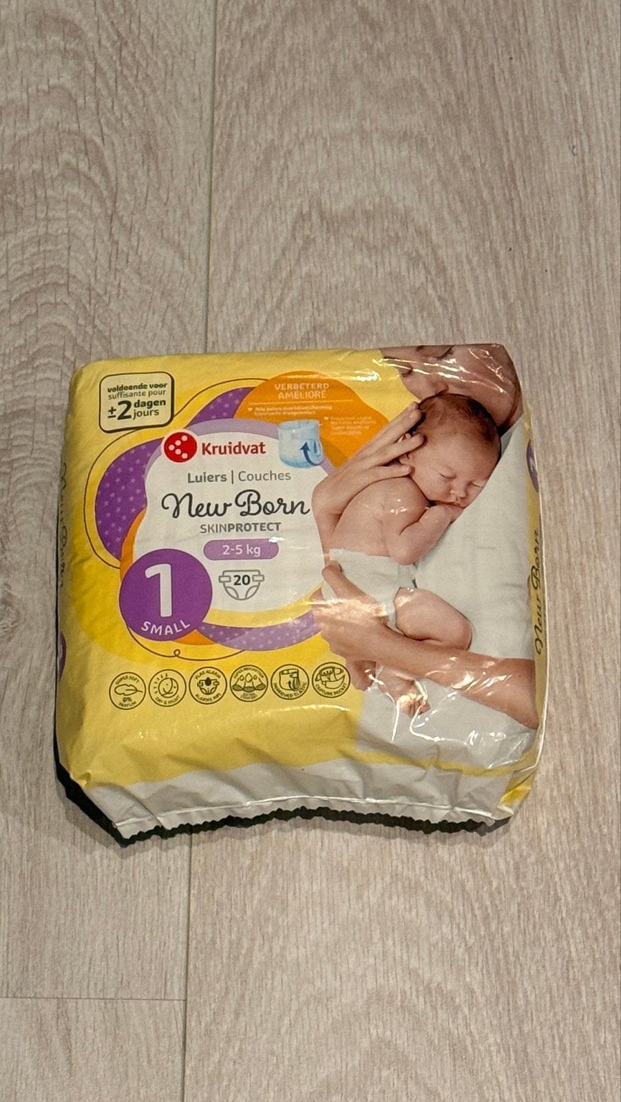 Kruidvat New Born Luiers Maat 1 (2-5 kg) - 20 stuks, Kinderen en Baby's, Kinderspulletjes, Nieuw, Ophalen