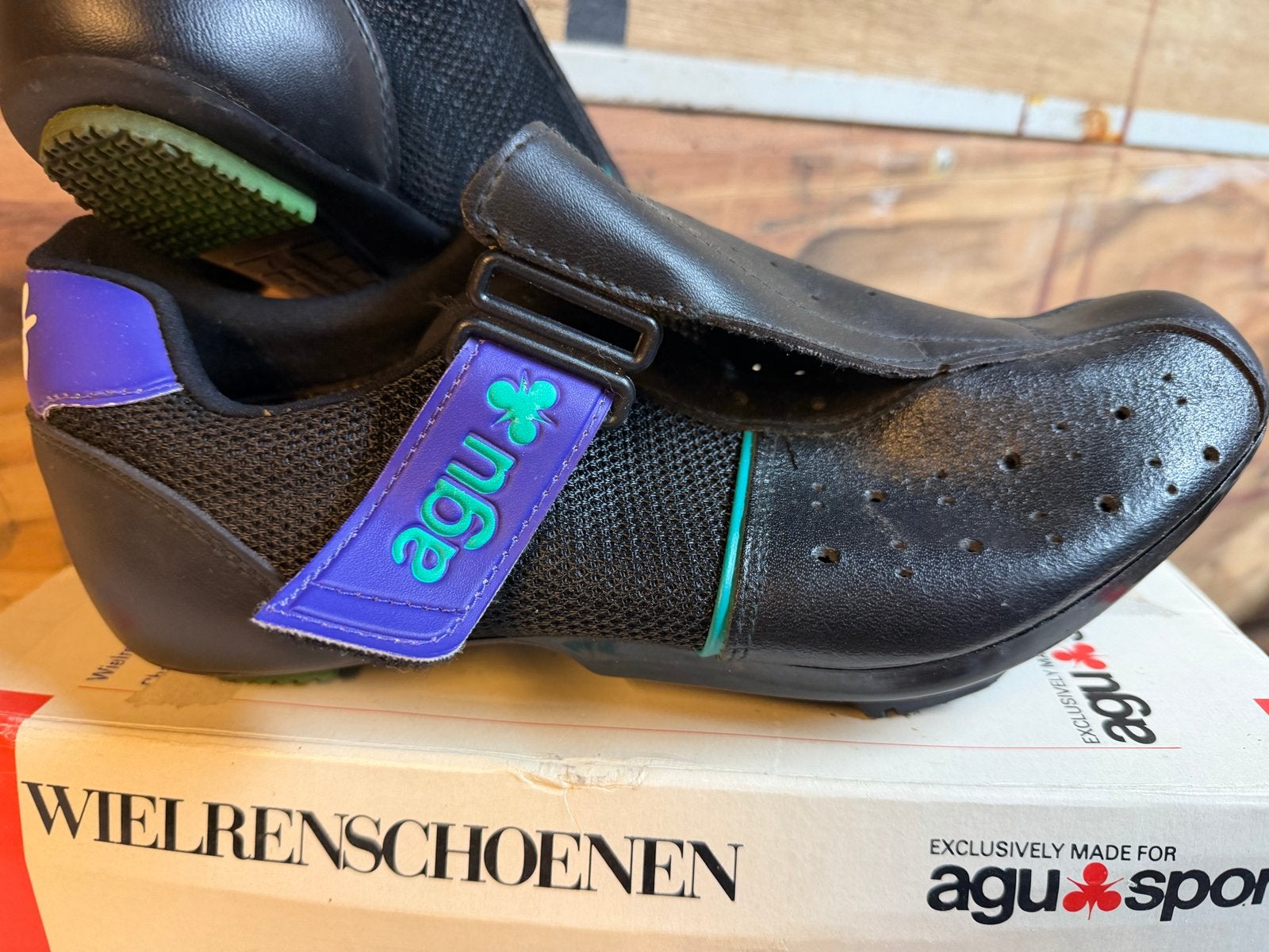 AGU Fietsschoenen - Maat 44 - Zo goed als nieuw, Fietsen en Brommers, Fietsaccessoires | Fietskleding, Ophalen of Verzenden, Zo goed als nieuw