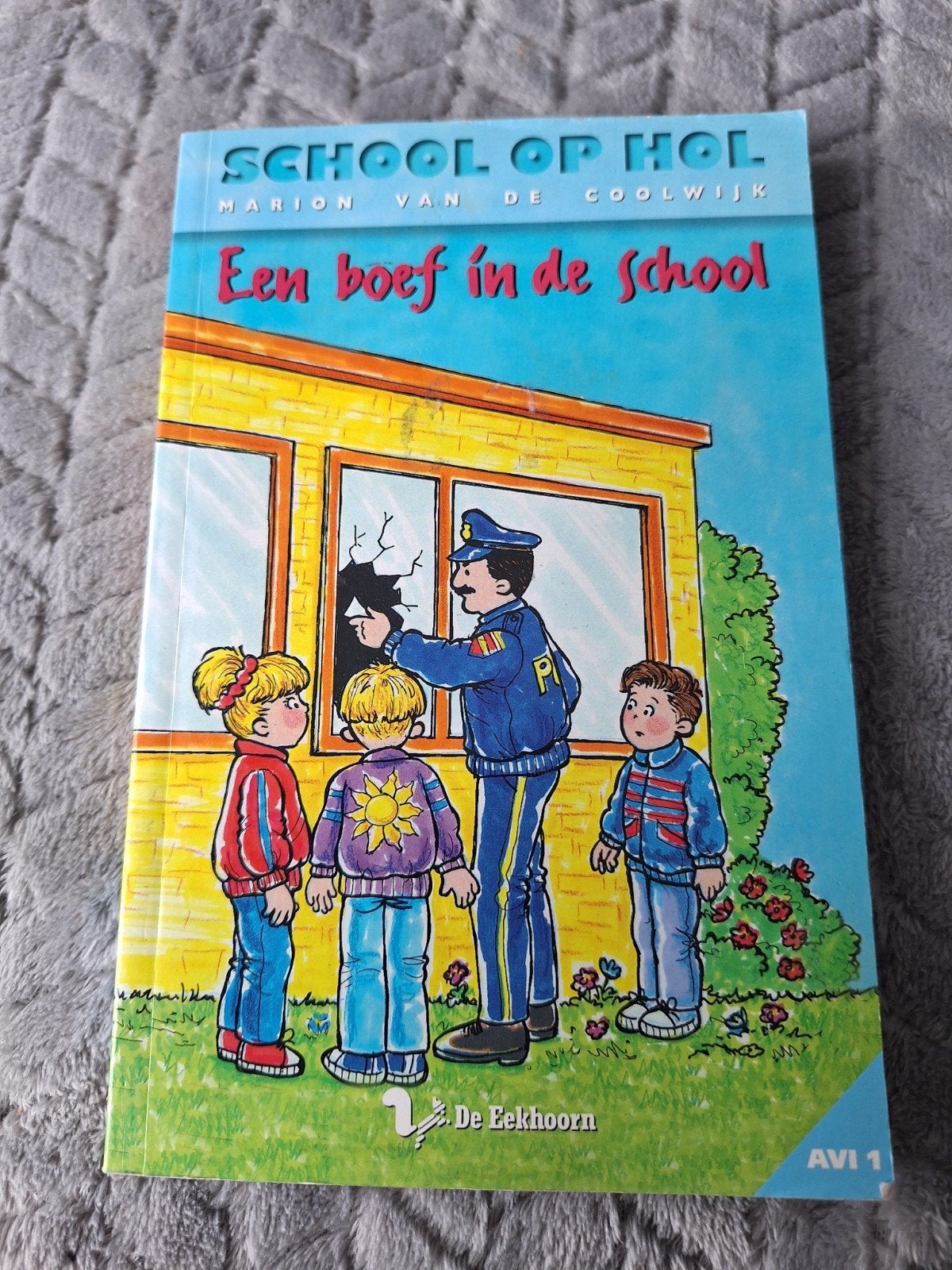Een boef in de school - AVI 1 boekje, Ophalen