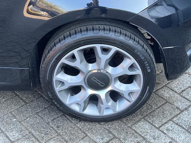 Fiat 500 C 1.0 Hybrid Rockstar Cabrio *carplay *navi *16 inc, Voorwielaandrijving, Gebruikt, Zwart, Cabriolet