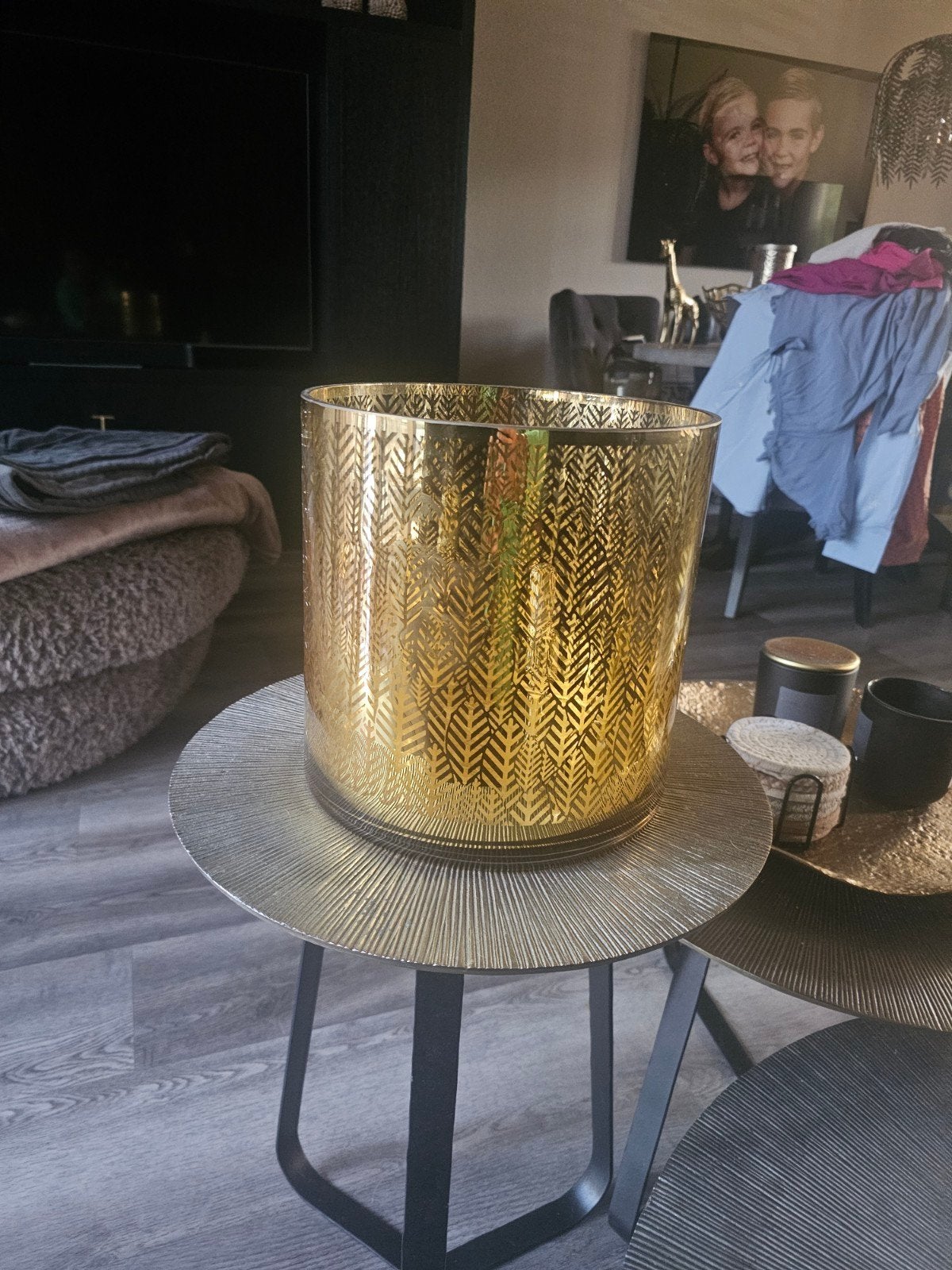 Gouden vaas met bladmotief, Huis en Inrichting, Woonaccessoires | Overige, Zo goed als nieuw, Glas, Goud, Modern, Ophalen of Verzenden