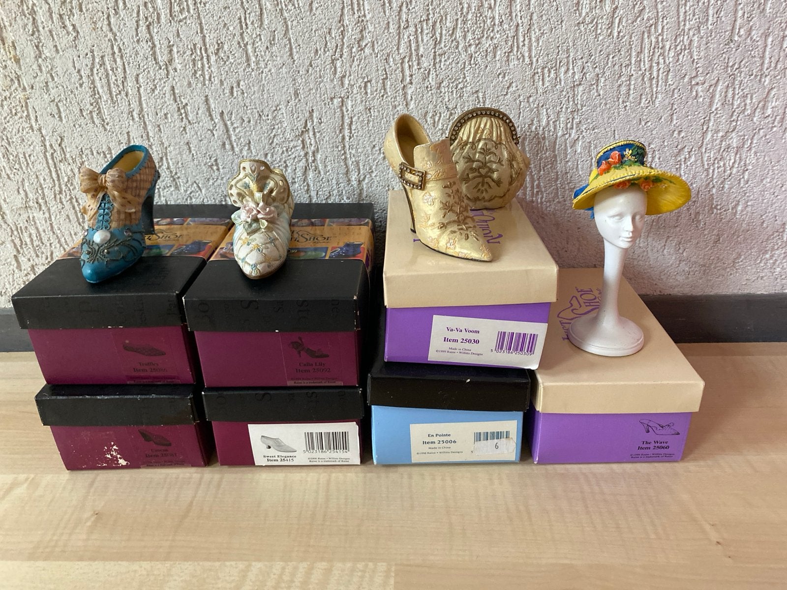 Collectie Just the Right Shoe: 9 schoenen, tas, hoedenstanda, Ophalen, Zo goed als nieuw