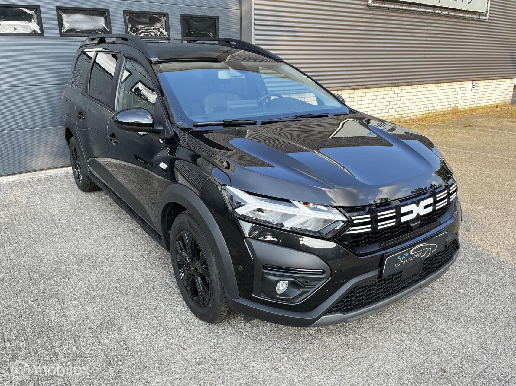 Dacia Jogger 1.0 TCe AIRCO/CRUISE/PDC/5PERS/SCHADE, Auto's, Dacia, Voorwielaandrijving, Stof, Gebruikt, Zwart