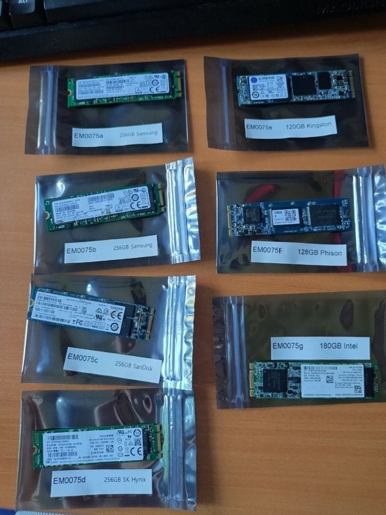 7 M.2 SATA SSD's 120GB tot 256GB losse verkoop, Ophalen of Verzenden, Laptop
