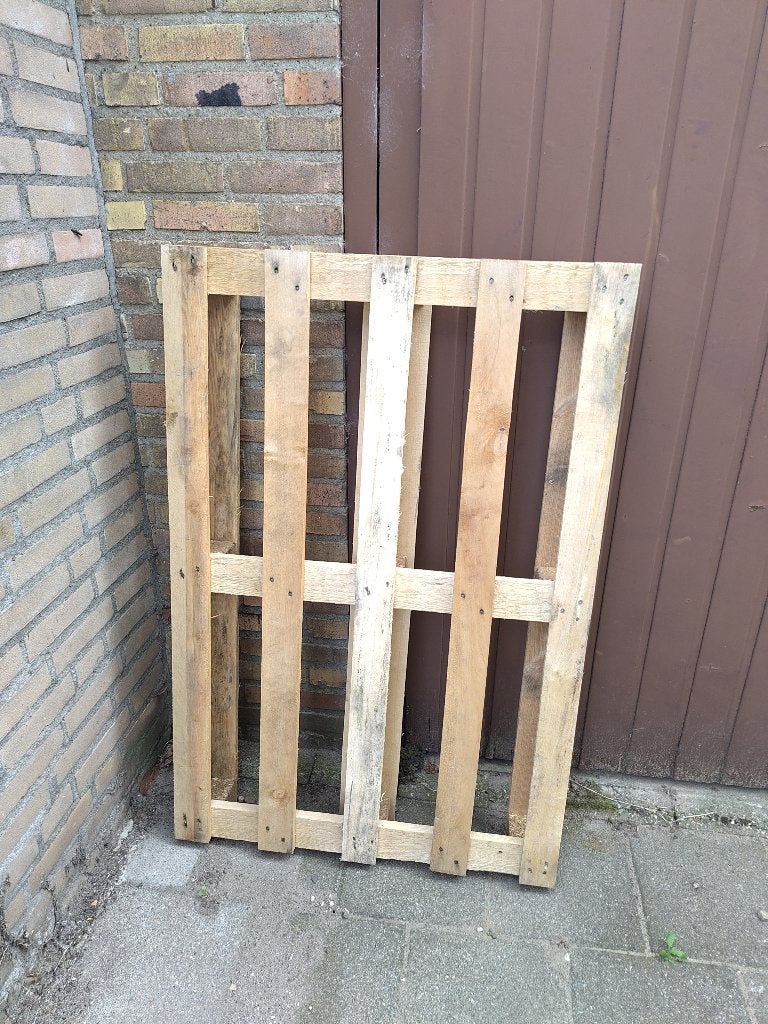 Gratis pallet, Ophalen, Zo goed als nieuw, 50 mm of meer, Minder dan 200 cm