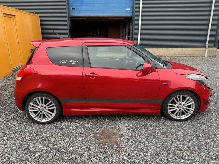 Scherm rechts-voor van een Suzuki Swift (ZRK), Gebruikt, -, -, Ophalen of Verzenden
