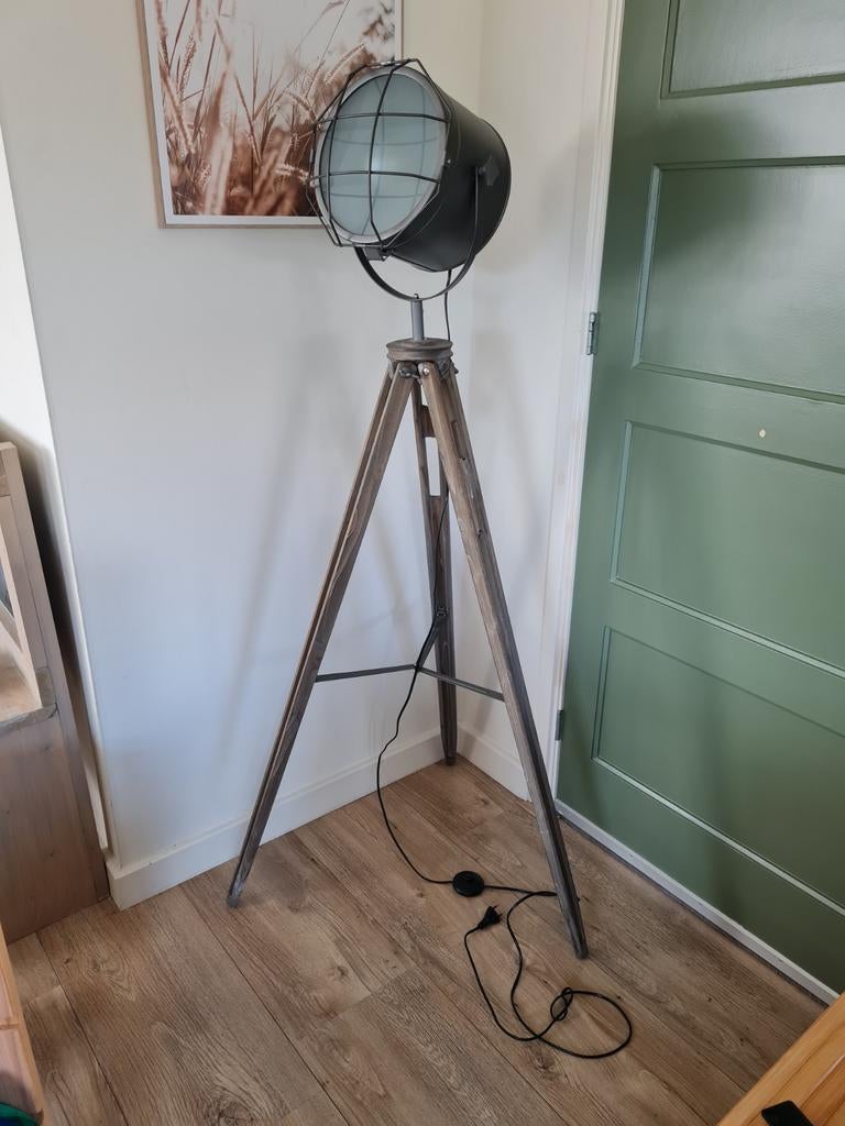 Industriële Vloerlamp met Drie Poten - Studio Stijl, Gebruikt, Industrieel, Vintage, Studio, Ophalen of Verzenden, 150 tot 200 cm