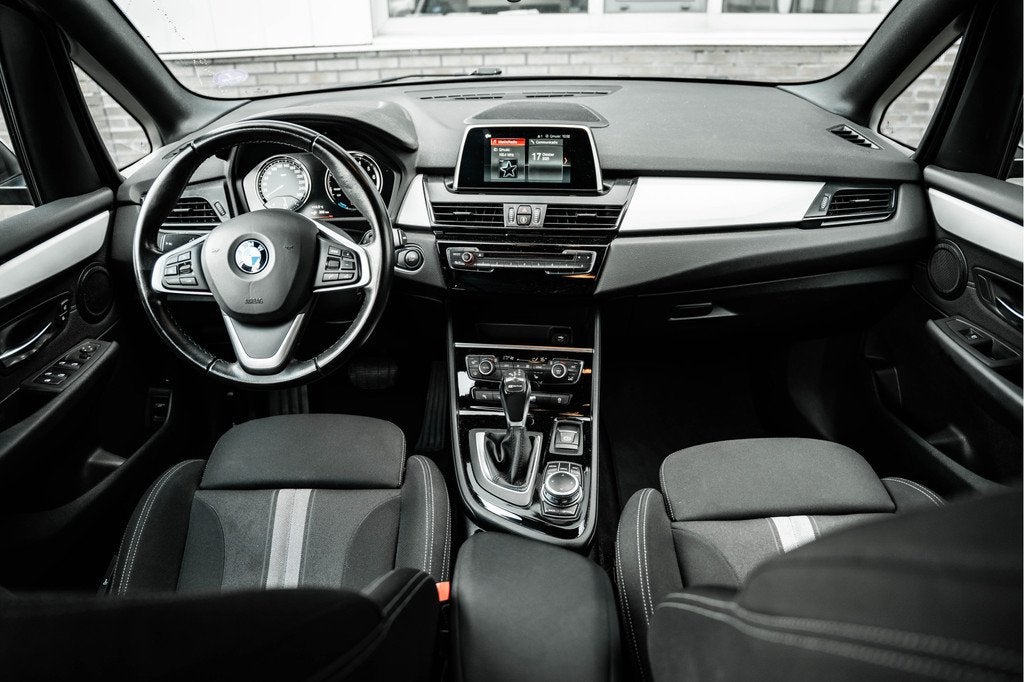 BMW 2 Serie Active Tourer 225xe iPerformance Executive, Automaat, 8 kWh, Stof, Gebruikt