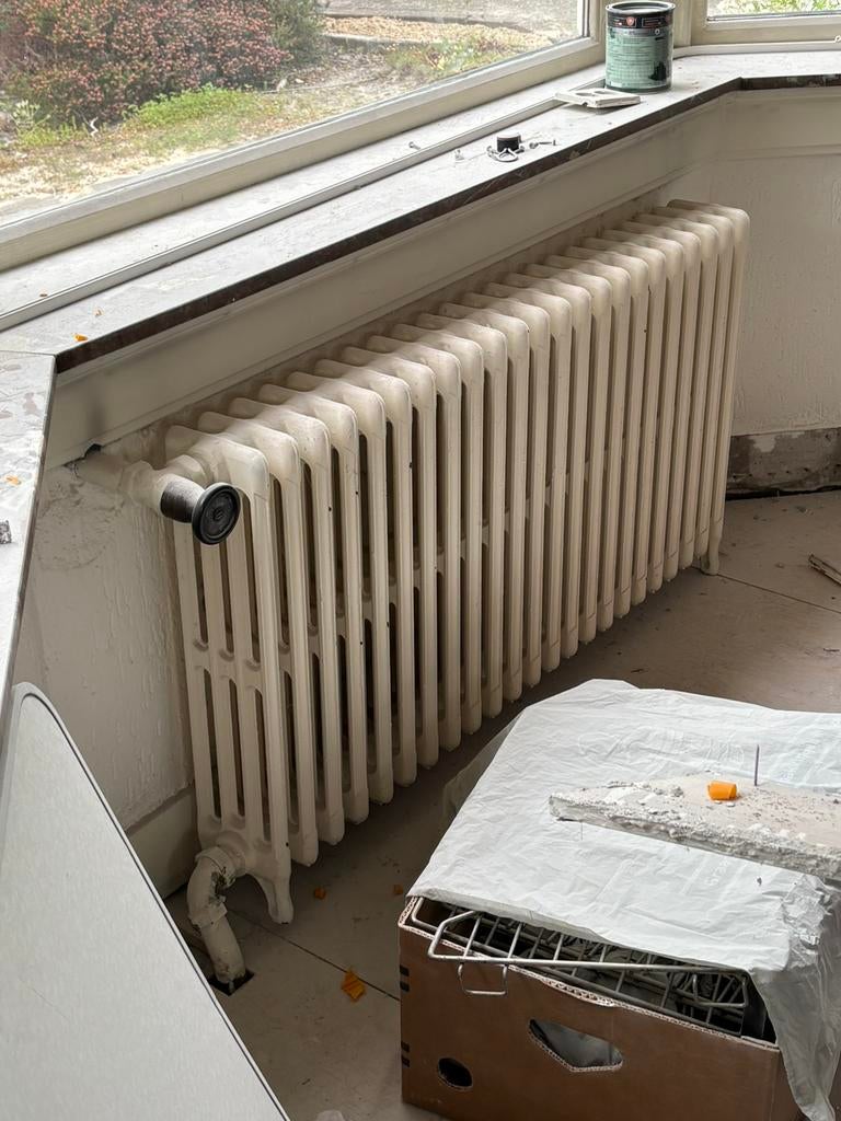Gietijzeren radiatoren, Doe-het-zelf en Verbouw, Verwarming en Radiatoren, Ophalen, 30 tot 80 cm, Radiator, 150 cm of meer