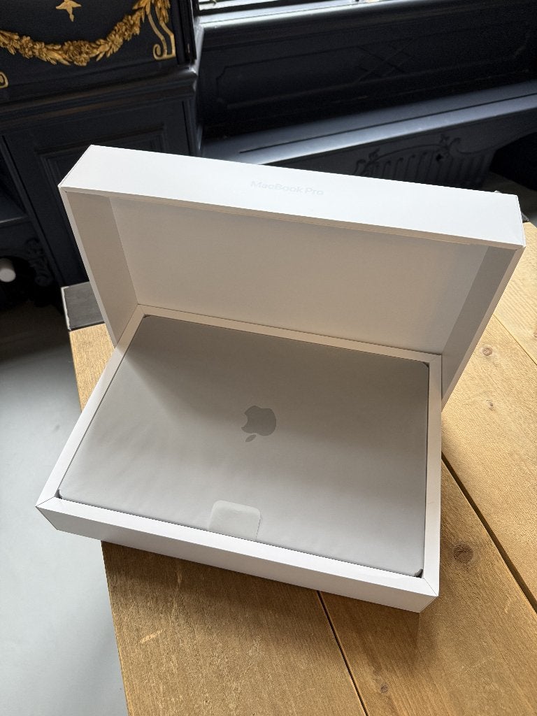 MacBook Pro 16 inch M2 Pro, 16GB, 1TB, nette staat, MacBook Pro, 1 TB of meer, Qwerty, Ophalen of Verzenden
