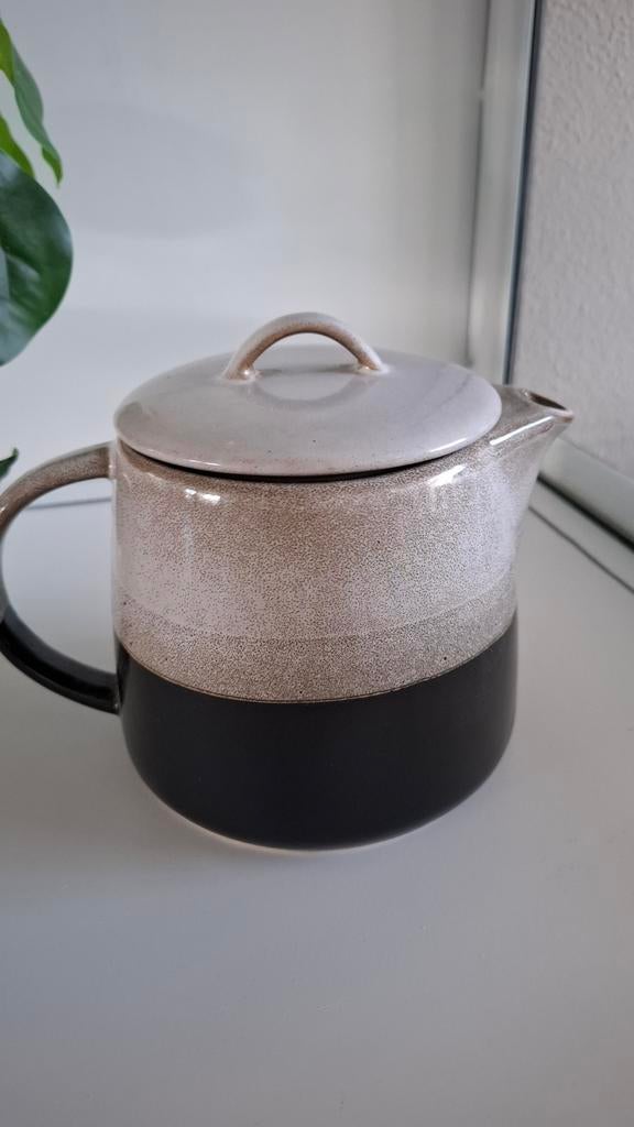 Theepot Kwantum - Zwart/Beige Keramiek, Theepot/fluitketel, Ophalen of Verzenden, Zo goed als nieuw, Zwart
