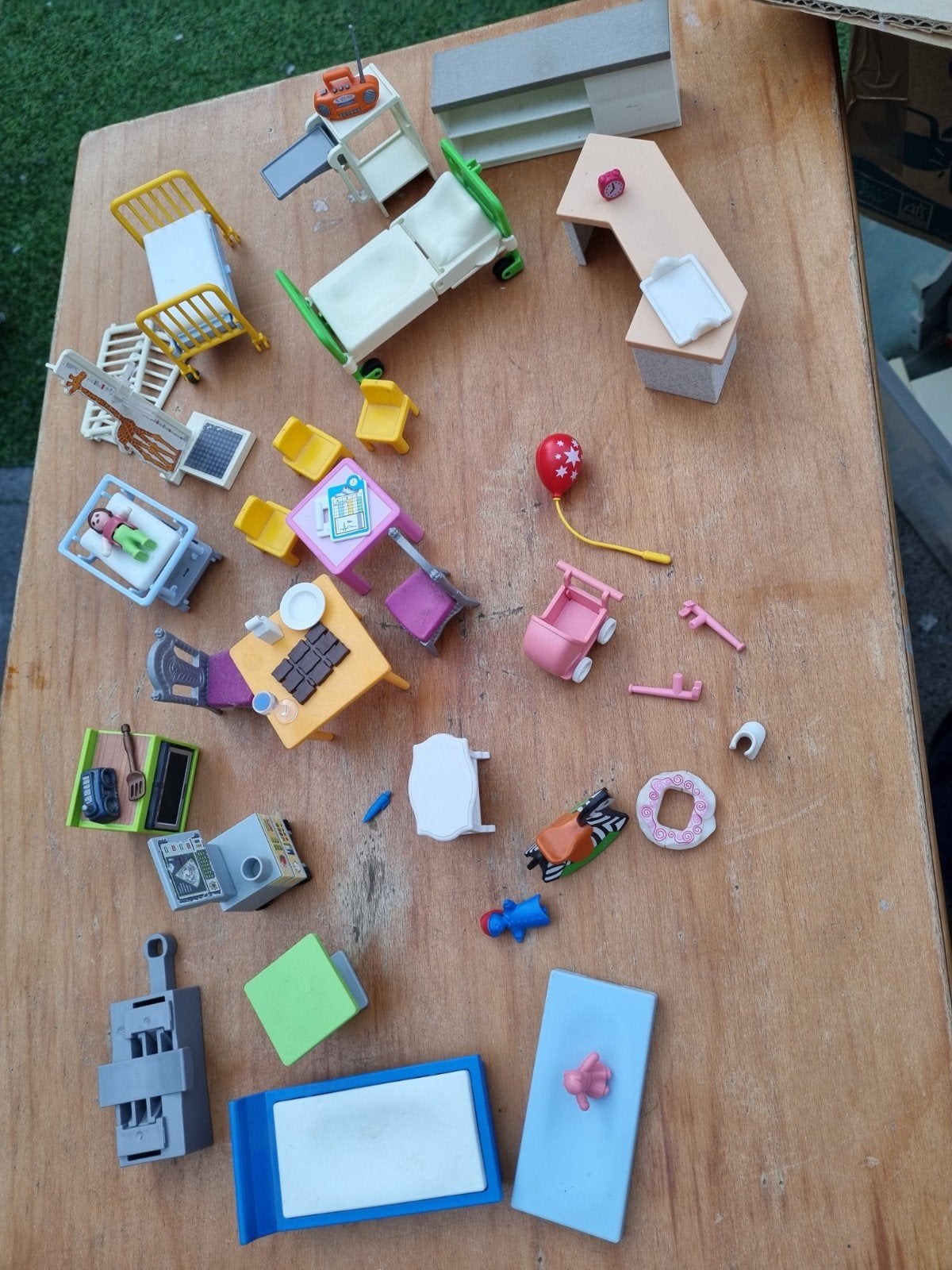 Playmobil ziekenhuis meubels en andere meubels, Ophalen of Verzenden, Gebruikt