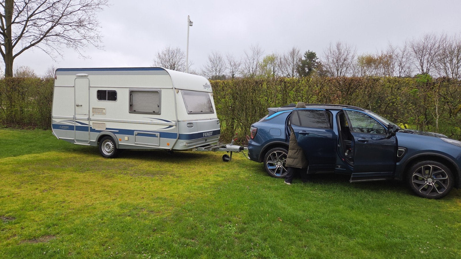 Fendt Saphir 410, Caravans en Kamperen, Caravans, Rondzit, Schokbreker, 750 - 1000 kg, Particulier