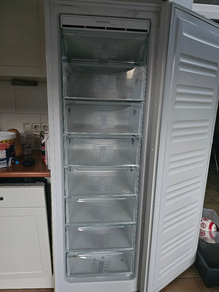Liebherr Comfort NoFrost vrieskast | 7 laden | €200, Gebruikt, 160 cm of meer, Ophalen, Vrieskast