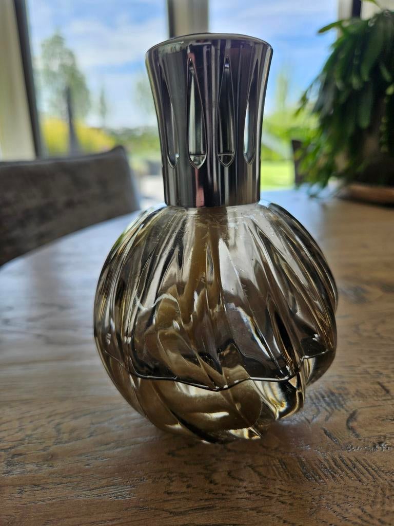 Lampe Berger Paris brander, parfumverspreider + vulling, Ophalen of Verzenden, Gebruikt, Grijs, Glas