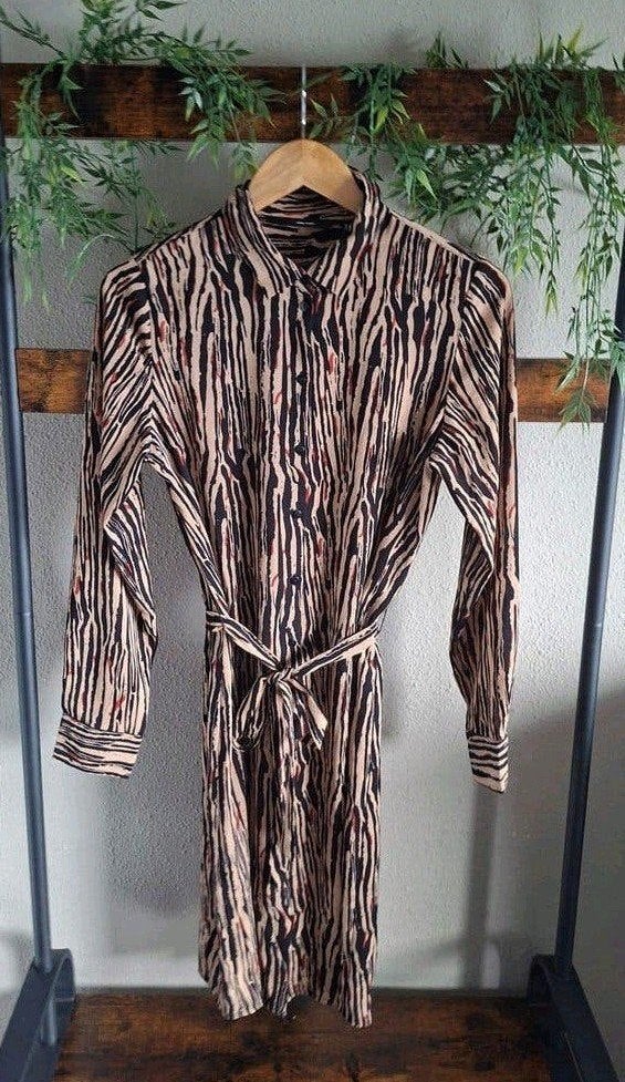 VERO MODA Jurk beige zwart roestbruin print M, Kleding | Dames, Jurken, Maat 38/40 (M), Vero Moda, Beige, Nieuw