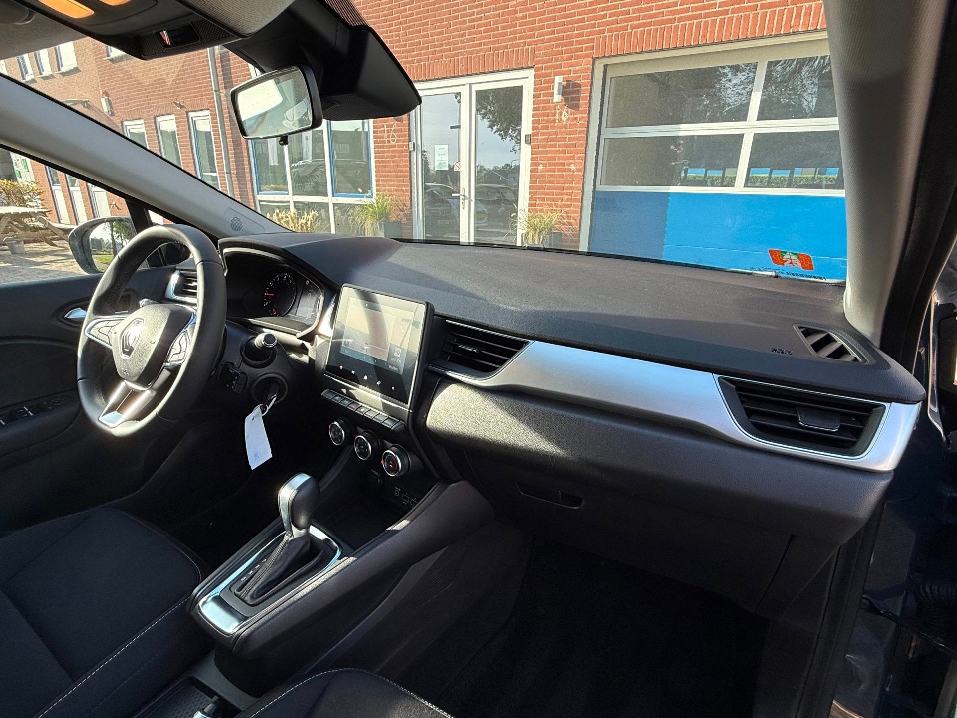 Foto 13 van Renault CAPTUR 1.3 TCe 130 Zen Automaat
