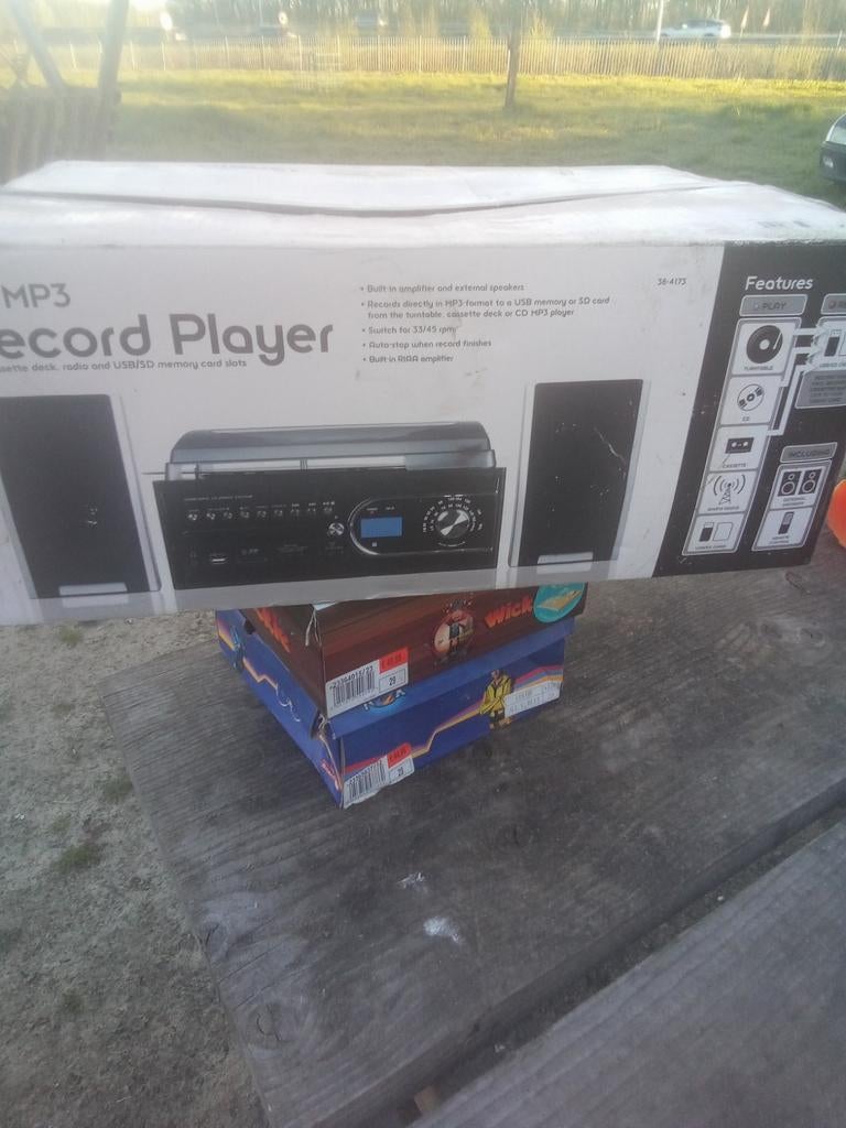 CD/MP3 Record Player met cassettedeck en radio 65 euro 0653., Ophalen of Verzenden