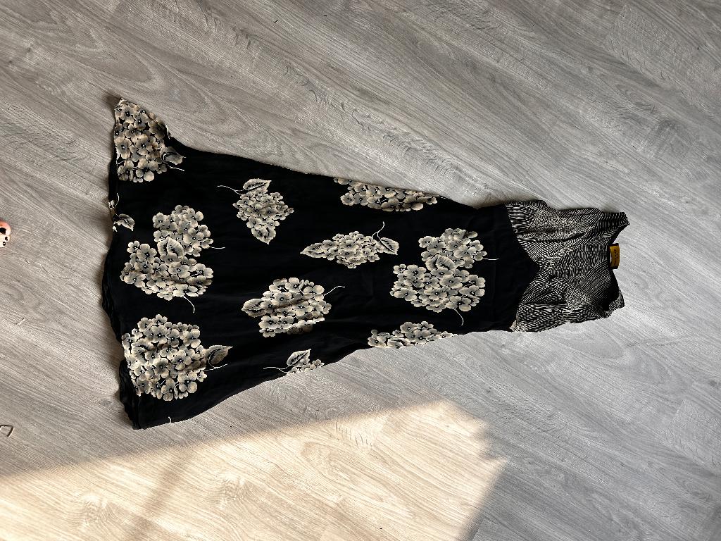 Gala jurk  helsen, Kleding | Dames, Galajurk, Zwart, Ophalen of Verzenden, Zo goed als nieuw