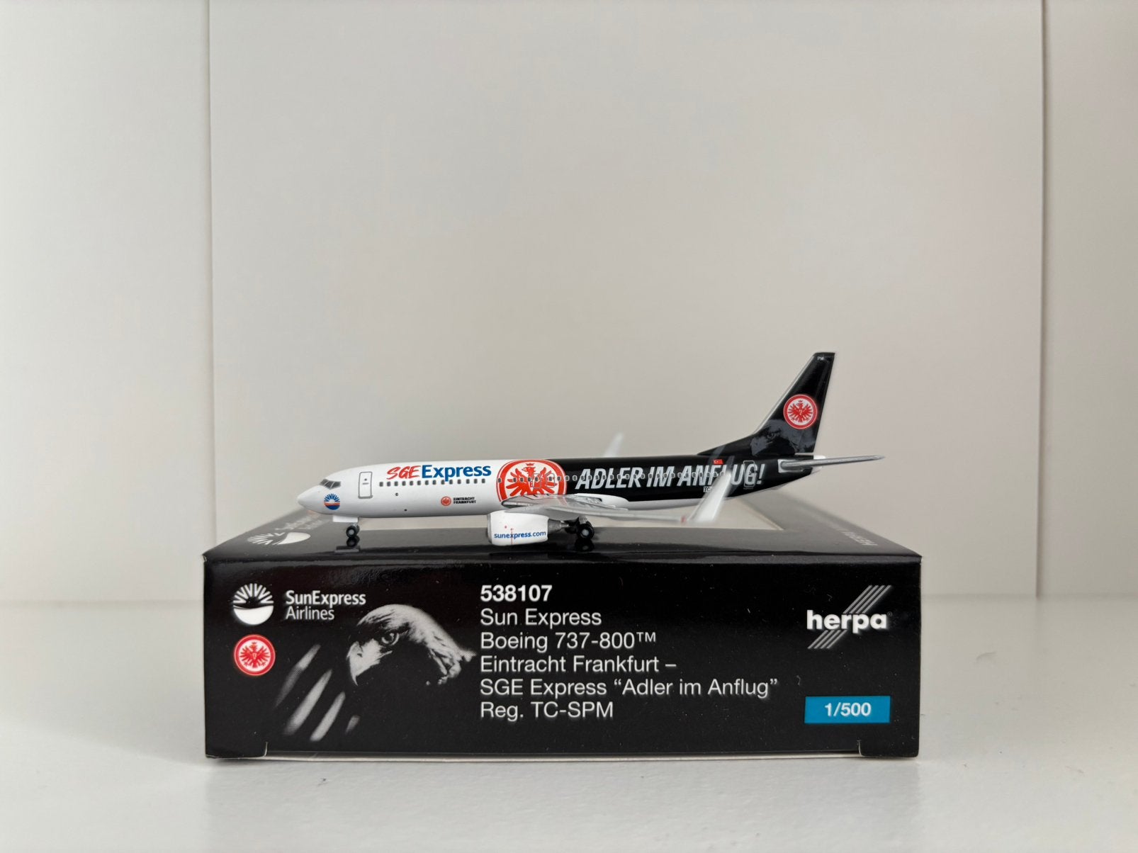 Herpa 538107 Sun Express Boeing 737-800 “Eintracht FF” 1:500, Ophalen of Verzenden, Zo goed als nieuw, Schaalmodel
