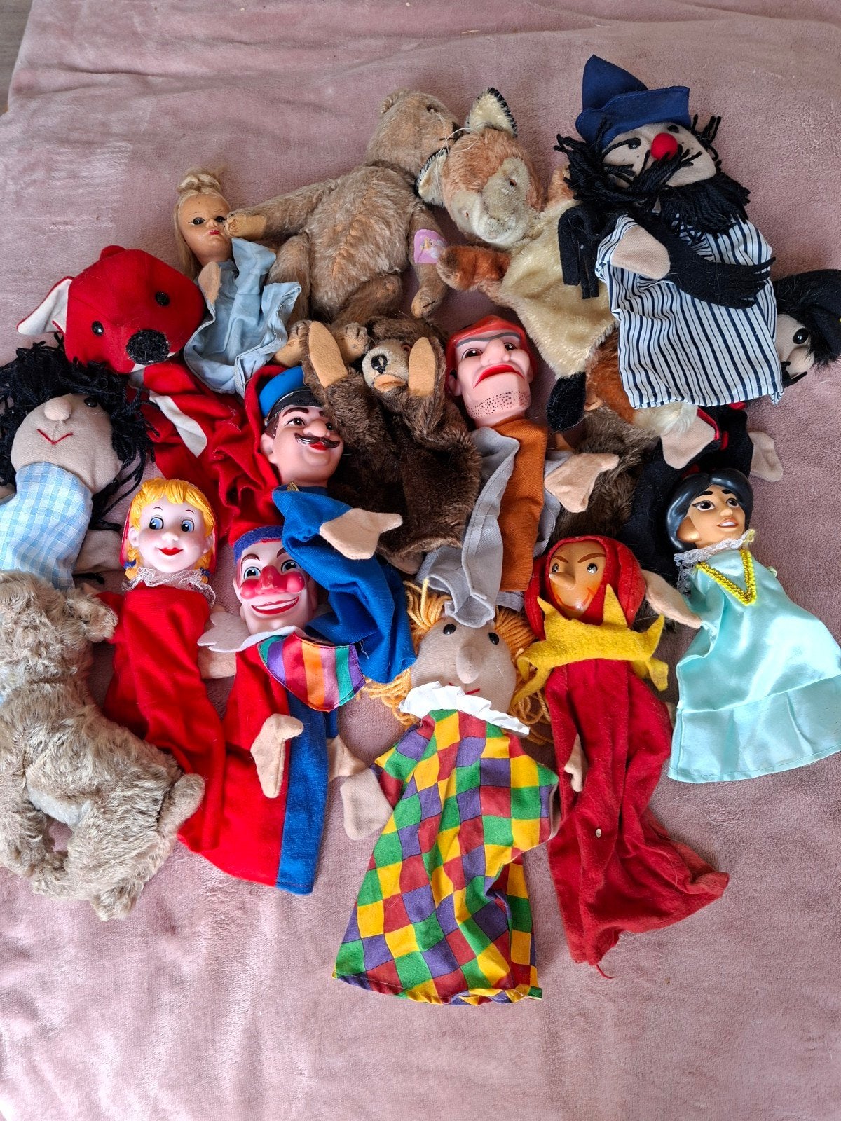 Krat met oude poppenkastpoppen, Ophalen of Verzenden, Pop
