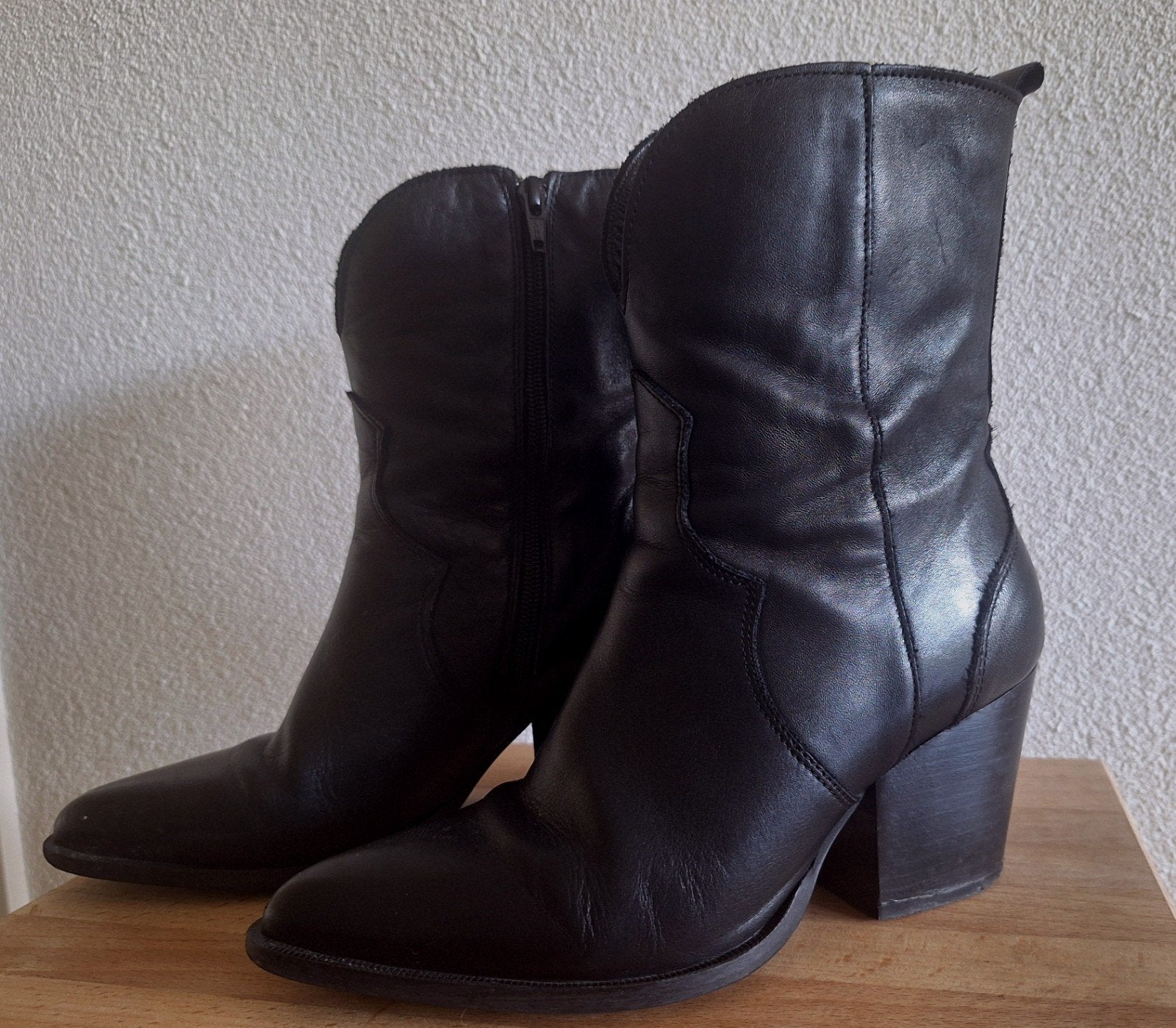 Manfield Cowboylaars zwart leer mt37 ZGAN, Kleding | Dames, Ophalen of Verzenden, Zo goed als nieuw, Zwart