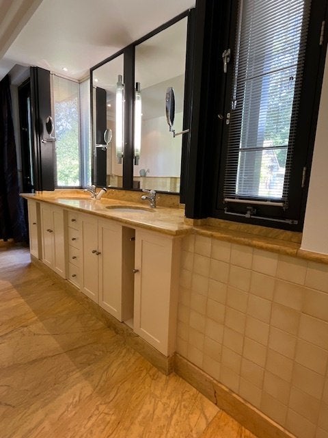 Prachtige marmeren Botticino badkamer, Ophalen, Gebruikt, Met bad