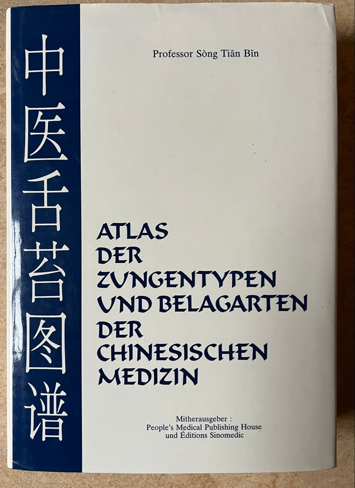 Atlas der Zungentypen Chinese Geneeskunde, Ophalen of Verzenden, Zo goed als nieuw, Kruiden en Alternatief