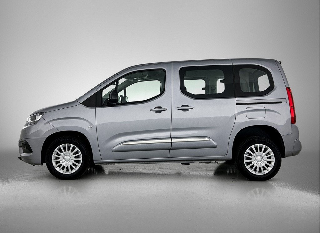 Toyota PROACE CITY Verso 1.2 Turbo Live | Rolstoelauto (nieu, Auto's, Toyota, Voorwielaandrijving, 12 maanden, Stof, Gebruikt