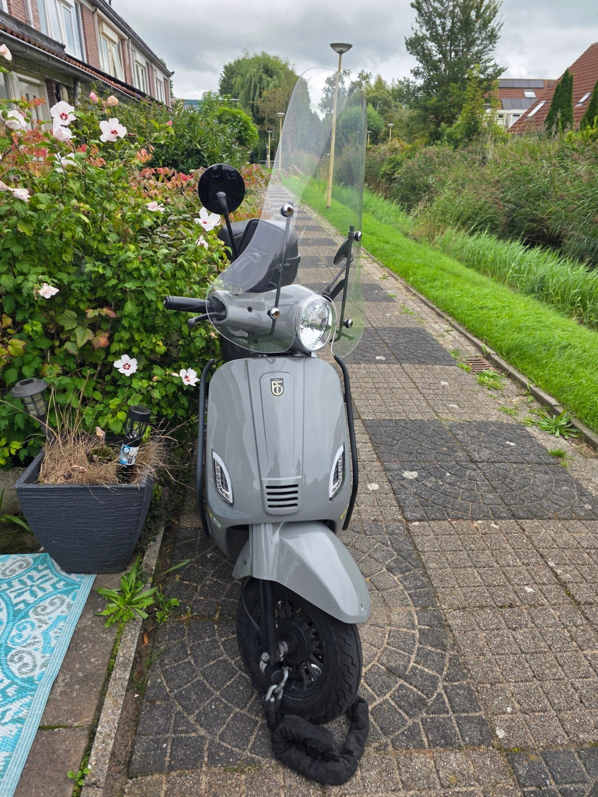 BTC Riva Lux 2021 - geel kenteken met extra's, Ophalen, Gebruikt, Maximaal 45 km/u, Benzine