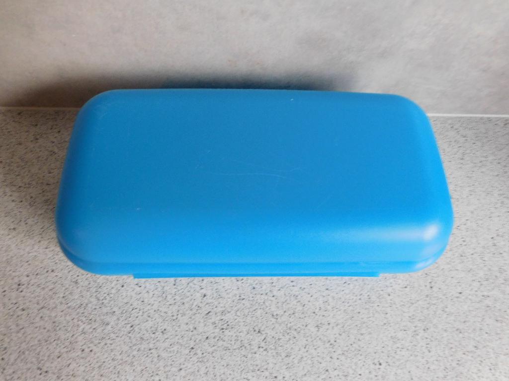 Tupperware Smartclip Monoclip 22x12x7 cm. Blauw, Huis en Inrichting, Ophalen of Verzenden, Zo goed als nieuw, Blauw, Overige typen