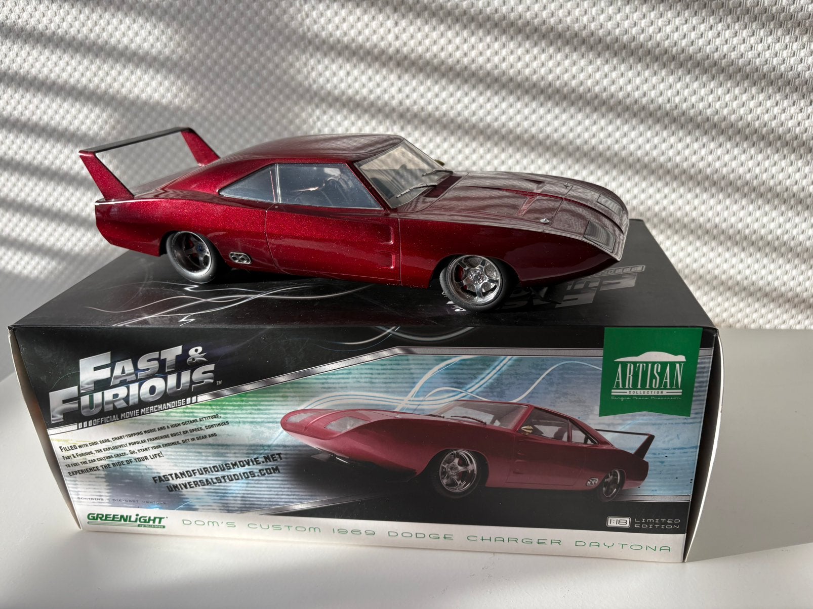 Dom's Dodge Charger Daytona  Fast &Furious 1:18 Greenlight, Ophalen of Verzenden, Zo goed als nieuw, Overige merken