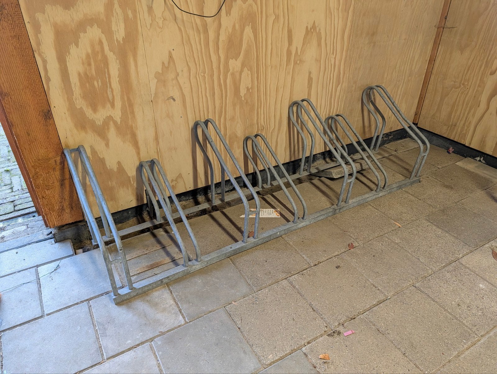 Fietsenrek voor 6 fietsen, 190 cm lang, wielbreedte 4,5 cm, Ophalen