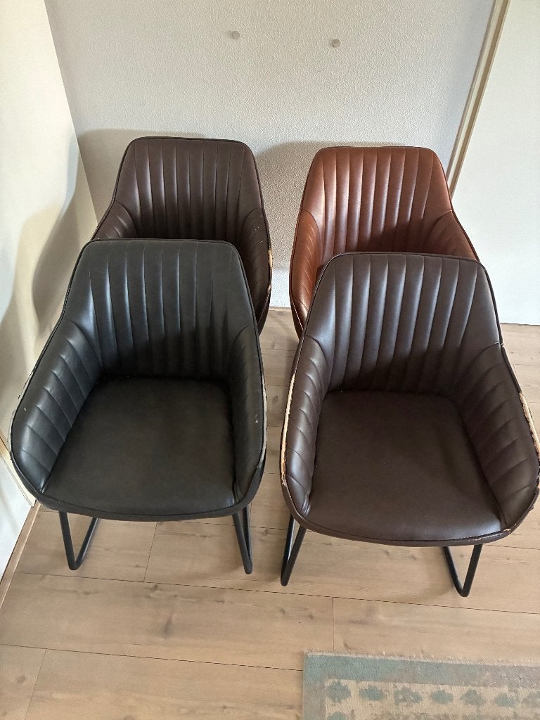 Vier GRATIS kamerstoelen, per direct op te halen., Ophalen, Gebruikt, Overige kleuren, Diverse kleuren
